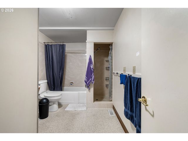 55 FEDERAL Ln, Eugene, OR 97404