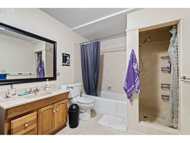 55 FEDERAL Ln, Eugene, OR 97404