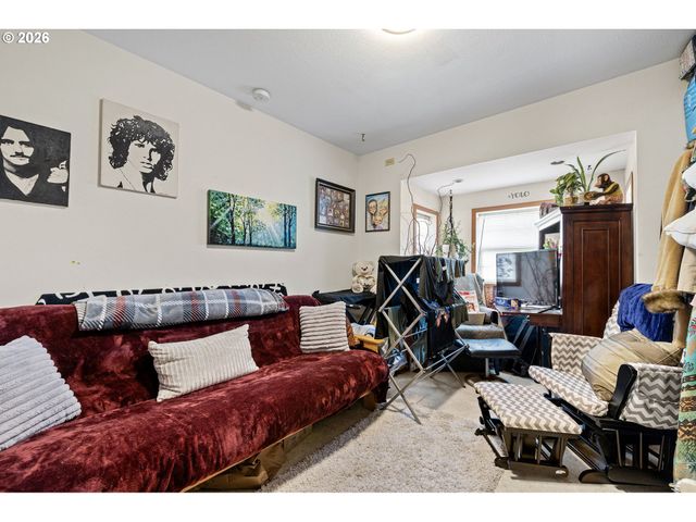 55 FEDERAL Ln, Eugene, OR 97404