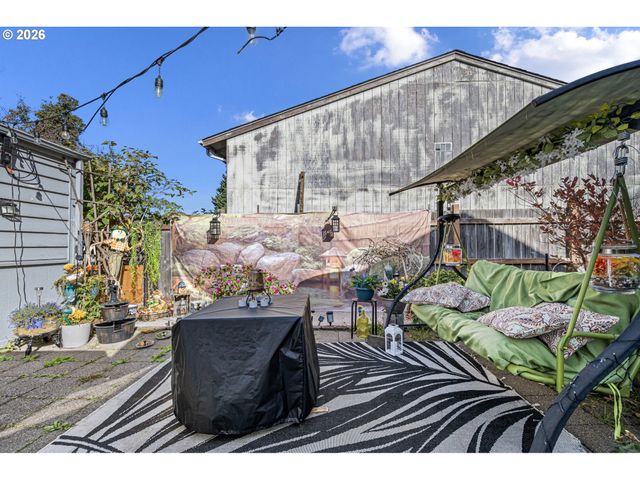 55 FEDERAL Ln, Eugene, OR 97404