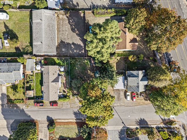 55 FEDERAL Ln, Eugene, OR 97404