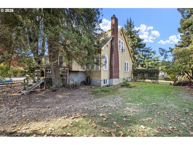 55 FEDERAL Ln, Eugene, OR 97404
