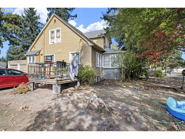 55 FEDERAL Ln, Eugene, OR 97404
