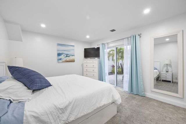 17235 Bay Street, Jupiter, FL 33477