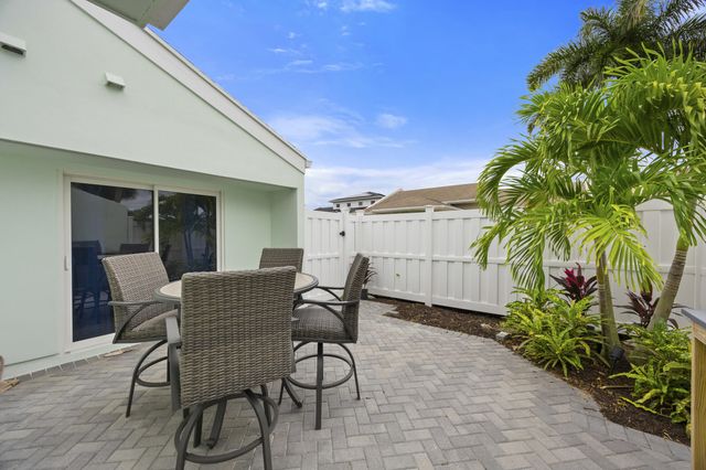 17235 Bay Street, Jupiter, FL 33477