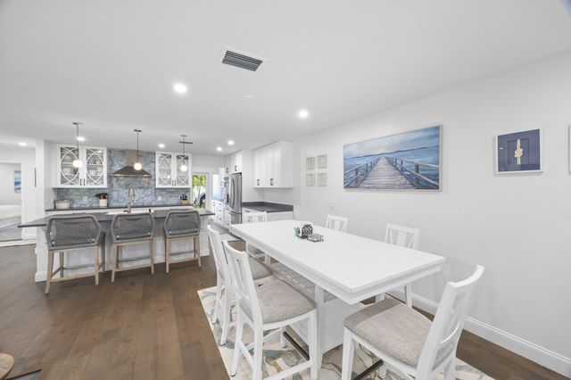 17235 Bay Street, Jupiter, FL 33477