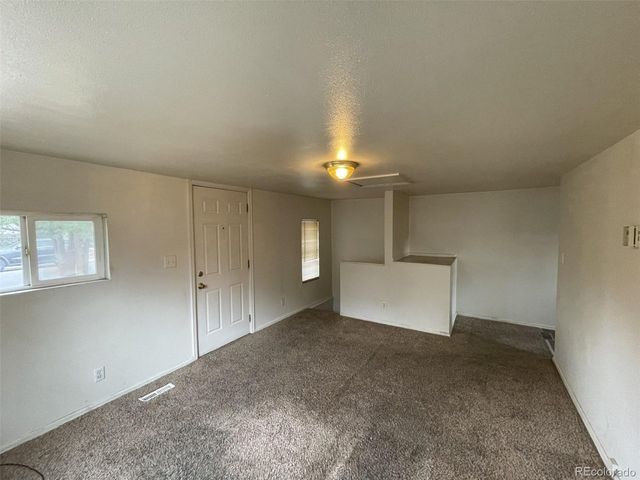 370 S Stuart St, Denver, CO 80219
