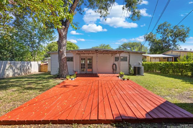 250 Birchwood, San Antonio, TX 78213