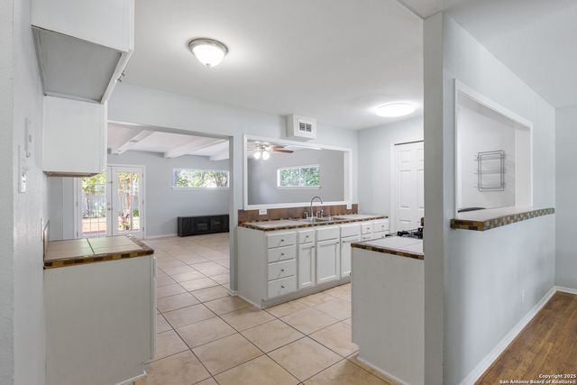 250 Birchwood, San Antonio, TX 78213