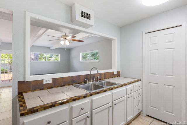 250 Birchwood, San Antonio, TX 78213