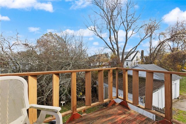 17 Underwood Lane, Middletown, RI 02842