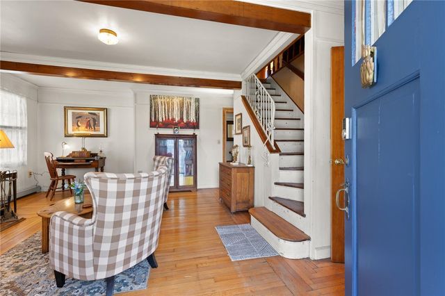 17 Underwood Lane, Middletown, RI 02842