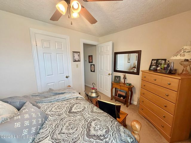 157 Stout St, Mt Washington, KY 40047