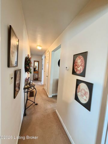 157 Stout St, Mt Washington, KY 40047