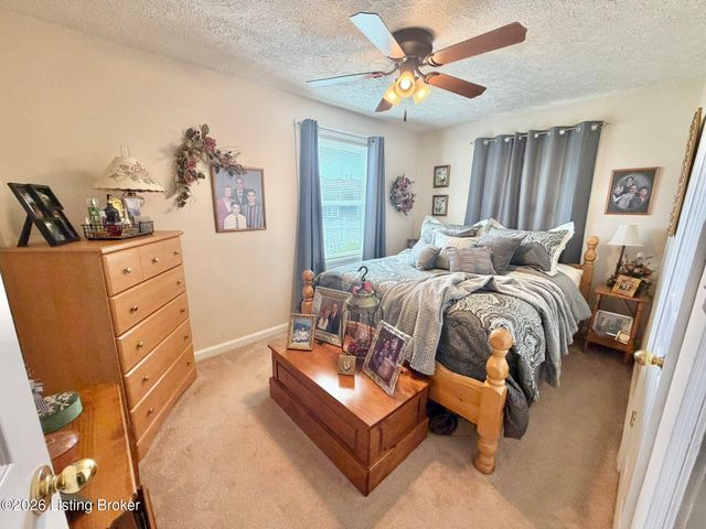 157 Stout St, Mt Washington, KY 40047