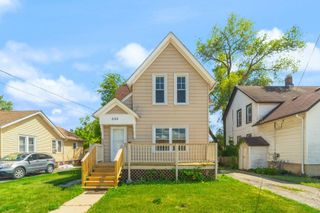 605 Keep Avenue, Elgin, IL 60120