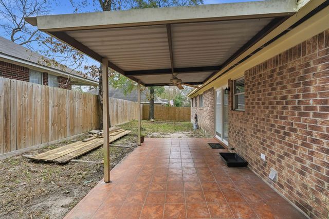 20 Moon Valley Court, Conroe, TX 77304