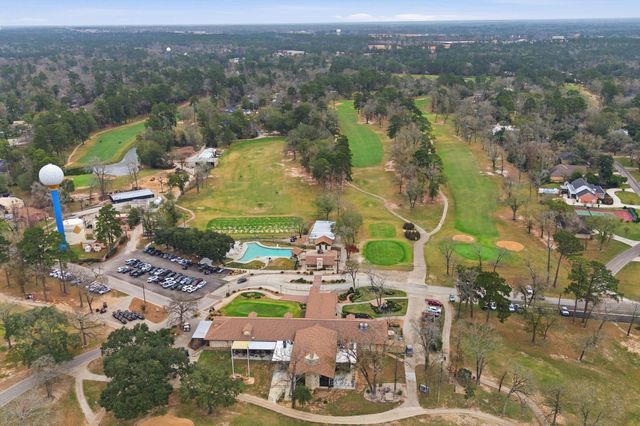 20 Moon Valley Court, Conroe, TX 77304