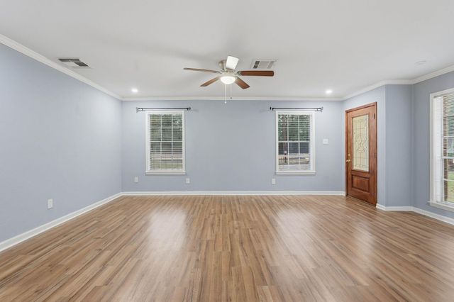 20 Moon Valley Court, Conroe, TX 77304