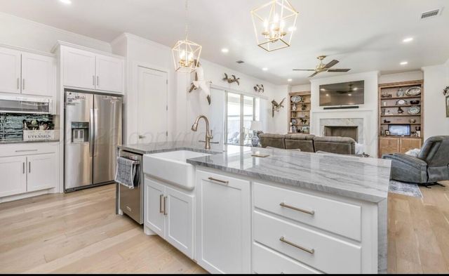 9405 STONECREST Drive, Amarillo, TX 79118