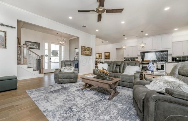 9405 STONECREST Drive, Amarillo, TX 79118