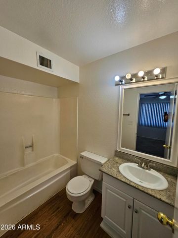 5635 S Clambake Bay Court C, Tempe, AZ 85283