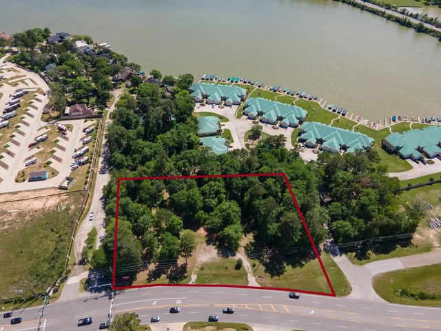 15201 Walden Road, Montgomery, TX 77356