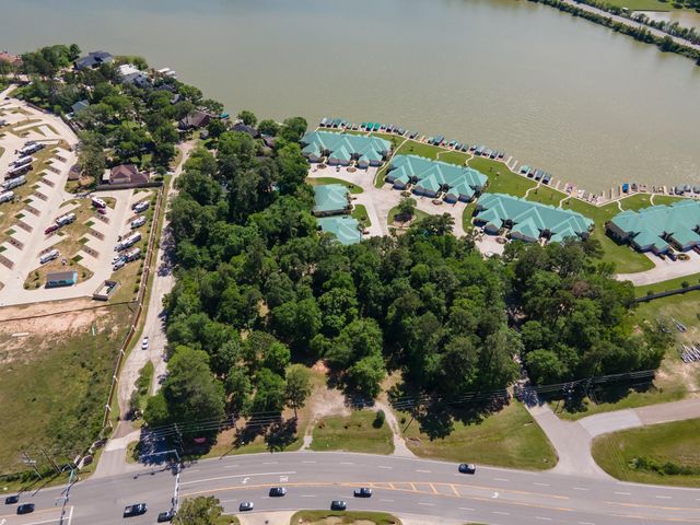 15201 Walden Road, Montgomery, TX 77356