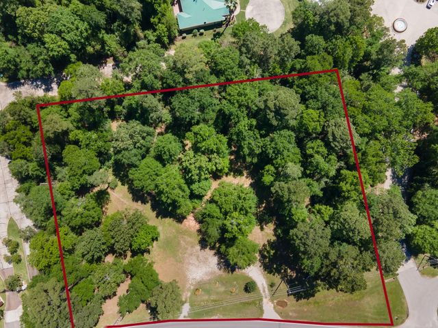 15201 Walden Road, Montgomery, TX 77356