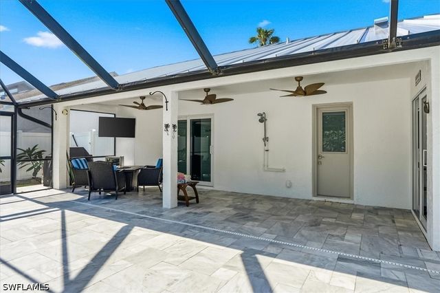 2467 Pine Woods CIR 3, Naples, FL 34105