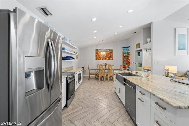2467 Pine Woods CIR 3, Naples, FL 34105