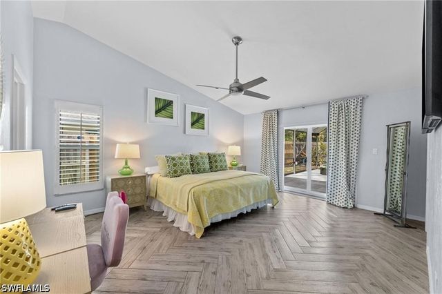 2467 Pine Woods CIR 3, Naples, FL 34105
