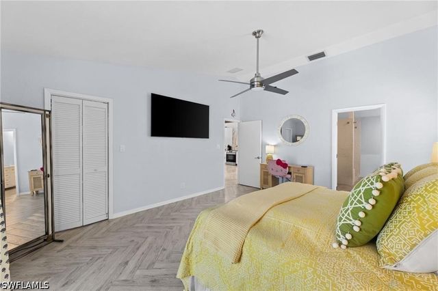 2467 Pine Woods CIR 3, Naples, FL 34105