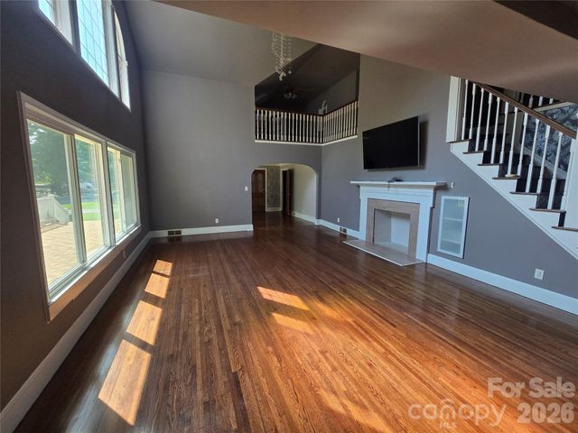 5914 Hanna Court, Charlotte, NC 28212