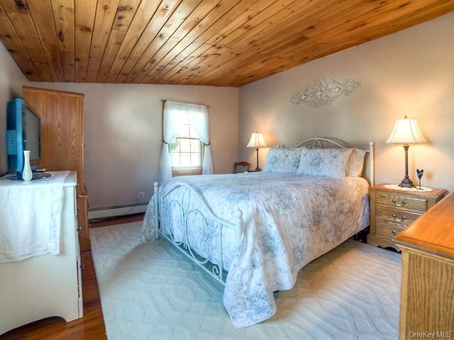 27 Edenville Road, Warwick, NY 10990
