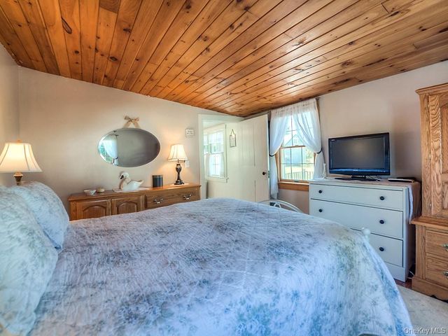 27 Edenville Road, Warwick, NY 10990