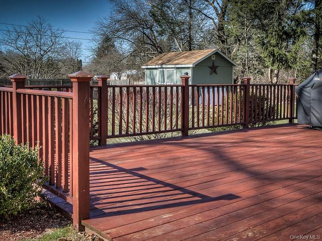 27 Edenville Road, Warwick, NY 10990