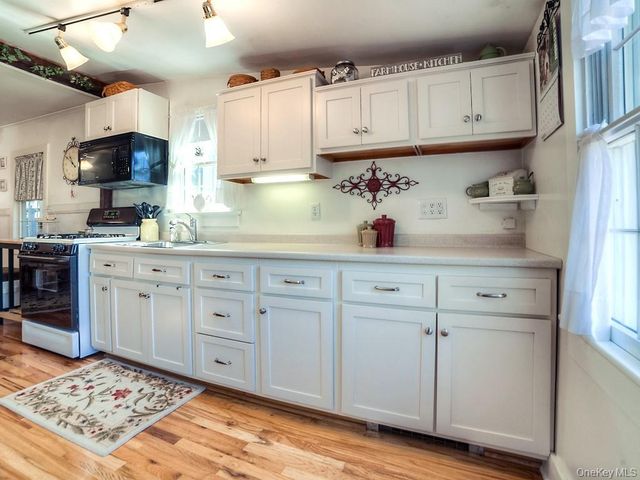 27 Edenville Road, Warwick, NY 10990
