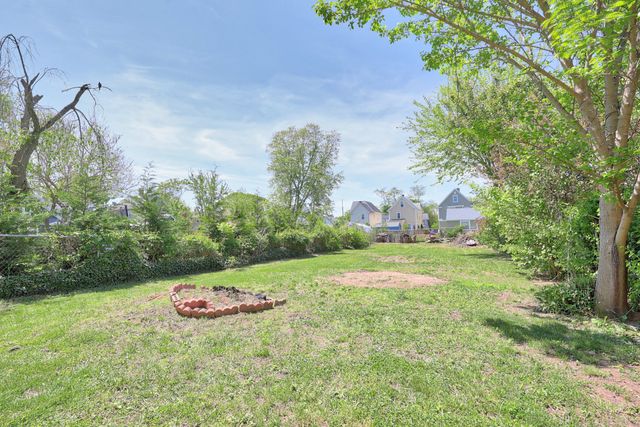 224 1st Avenue, West Haven, CT 06516