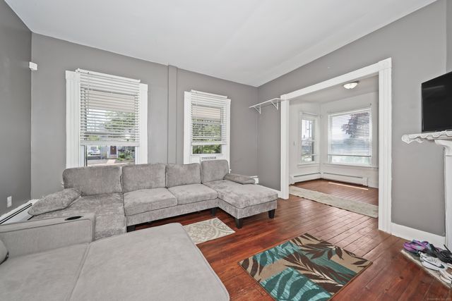 224 1st Avenue, West Haven, CT 06516