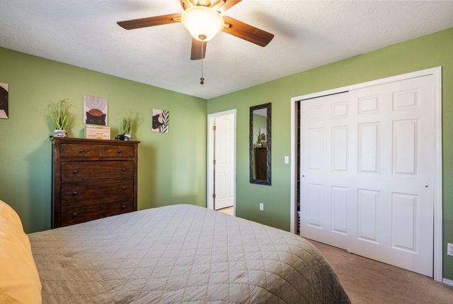 42 Milton Loop, Los Lunas, NM 87031