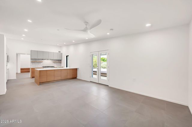 2325 N 64TH Street, Scottsdale, AZ 85257