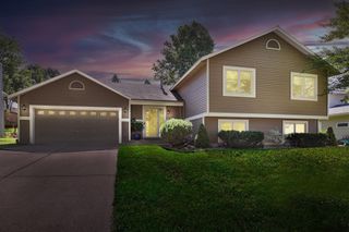 5806 44th Avenue NW, Rochester, MN 55901