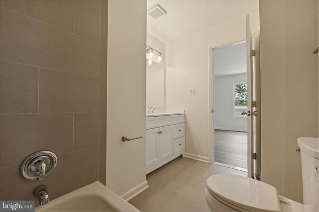 2846 SCHOOLHOUSE CIR, Silver Spring, MD 20902