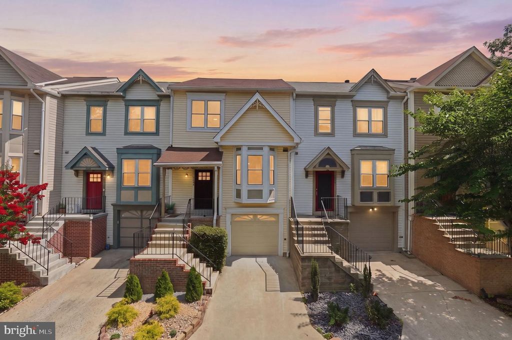 2846 SCHOOLHOUSE CIR, Silver Spring, MD 20902