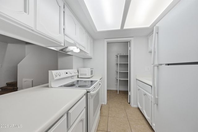 1455 N ALMA SCHOOL Road 14, Mesa, AZ 85201
