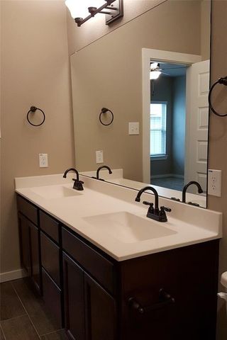 105 Wickersham A, Conroe, TX 77304