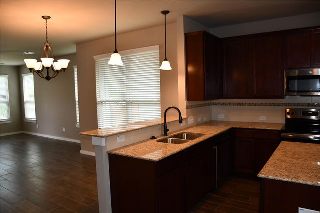 105 Wickersham A, Conroe, TX 77304