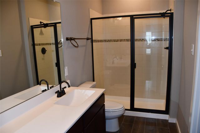 105 Wickersham A, Conroe, TX 77304