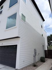 1417 Kramer Ln #2, Austin, TX 78758